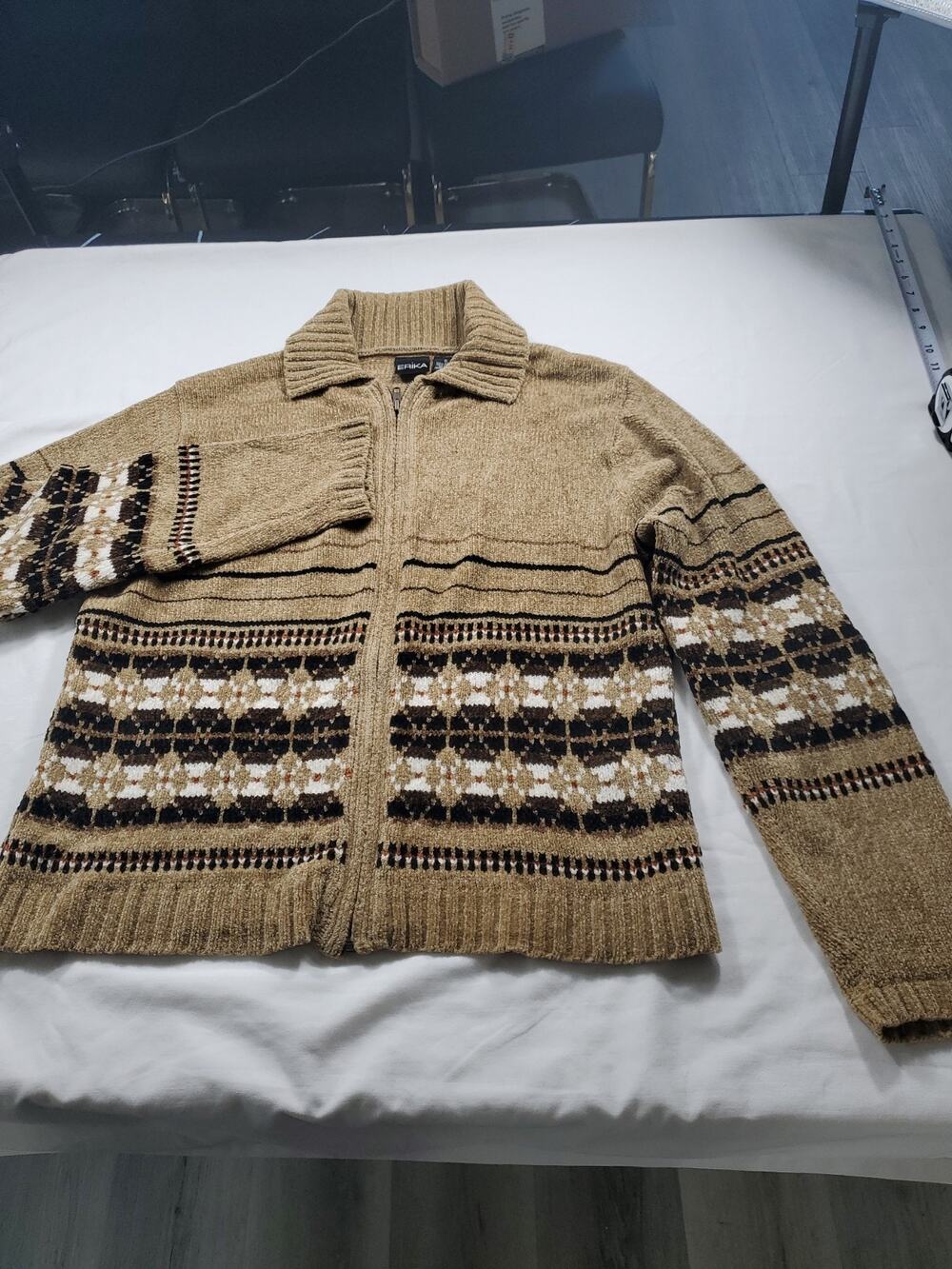 Erika Long sleeve Knitted designed Cardigan sz S